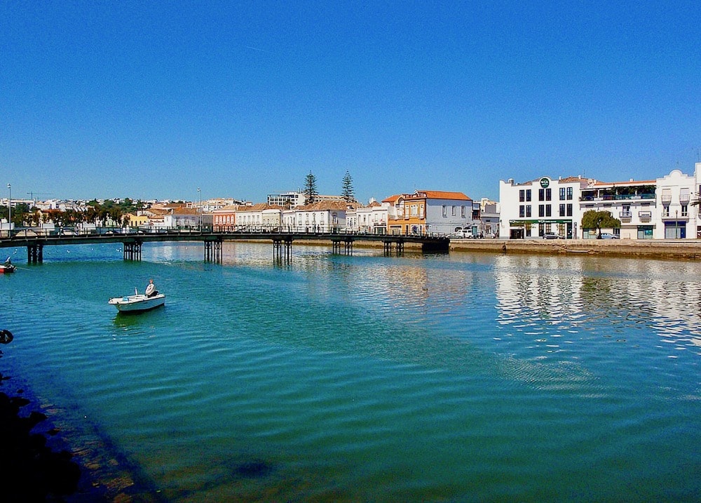 água cristalina em Tavira, Algarve, Portugal