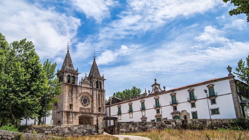 igrejas da região de Felgueiras, no norte de Portugal